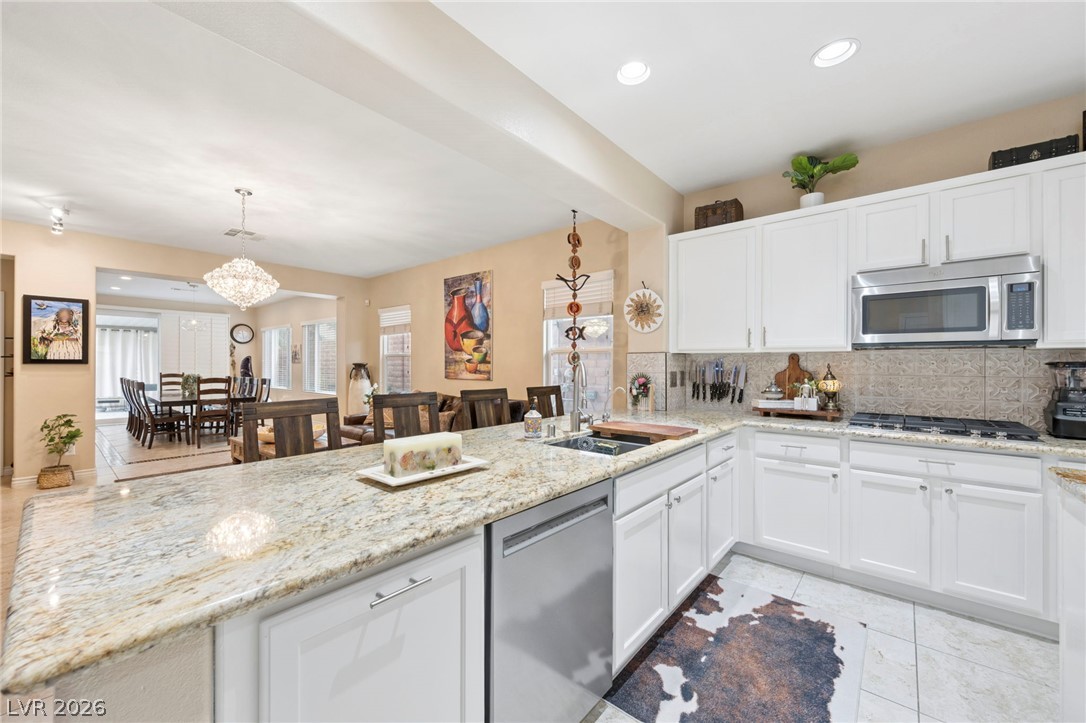 11151 Golden Aster Avenue Property Photo 9