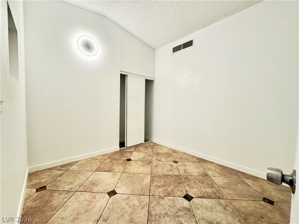 4064 Spitze Drive Property Photo 13