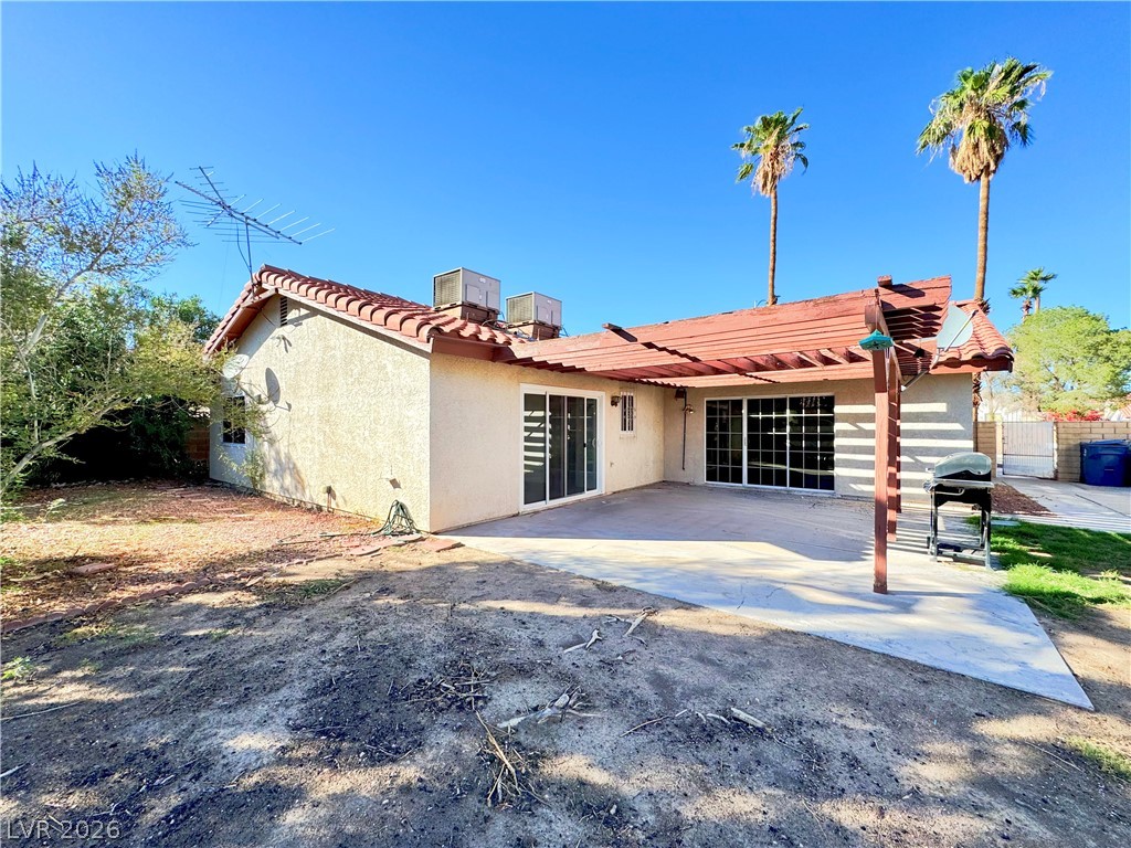 4064 Spitze Drive Property Photo 28