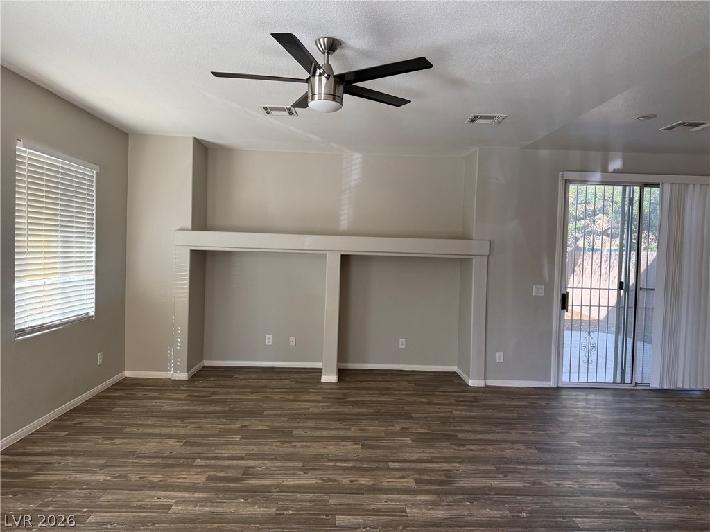 3633 Pinnate Drive Property Photo 3