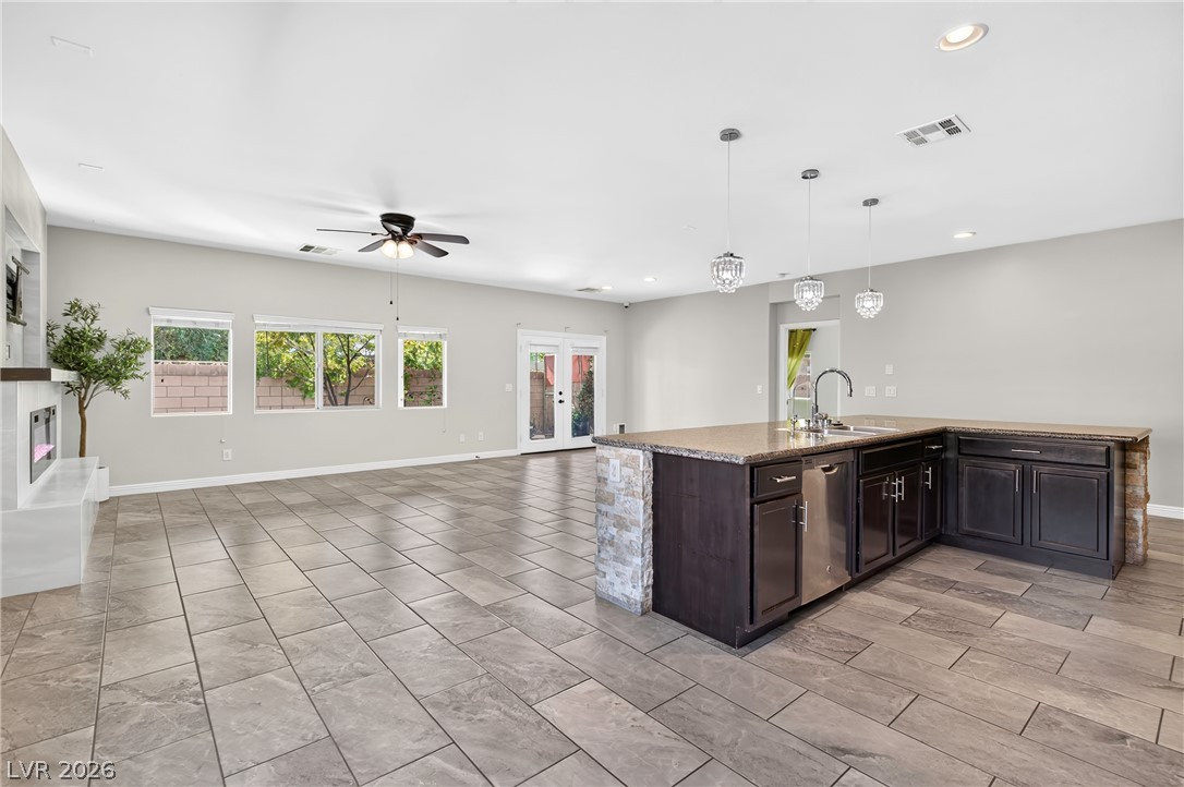 2668 Dorshester Heights Court Property Photo 14
