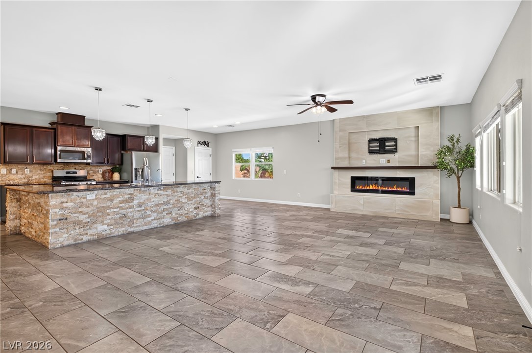 2668 Dorshester Heights Court Property Photo 16