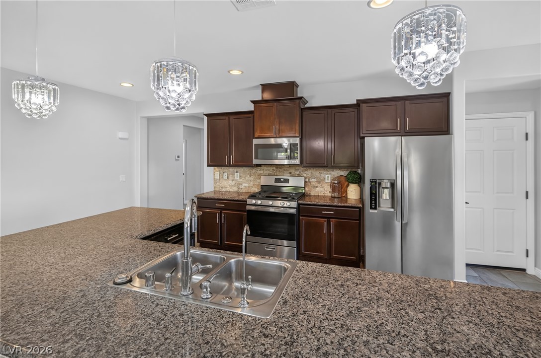 2668 Dorshester Heights Court Property Photo 17