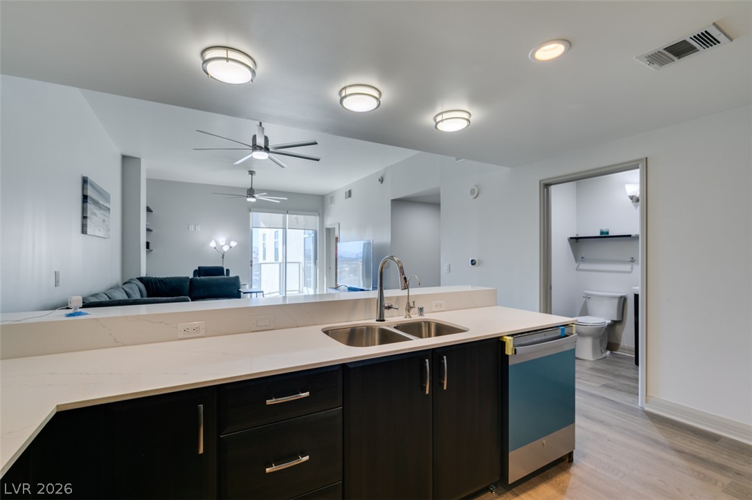 150 Las Vegas Boulevard 1008 Property Photo 7