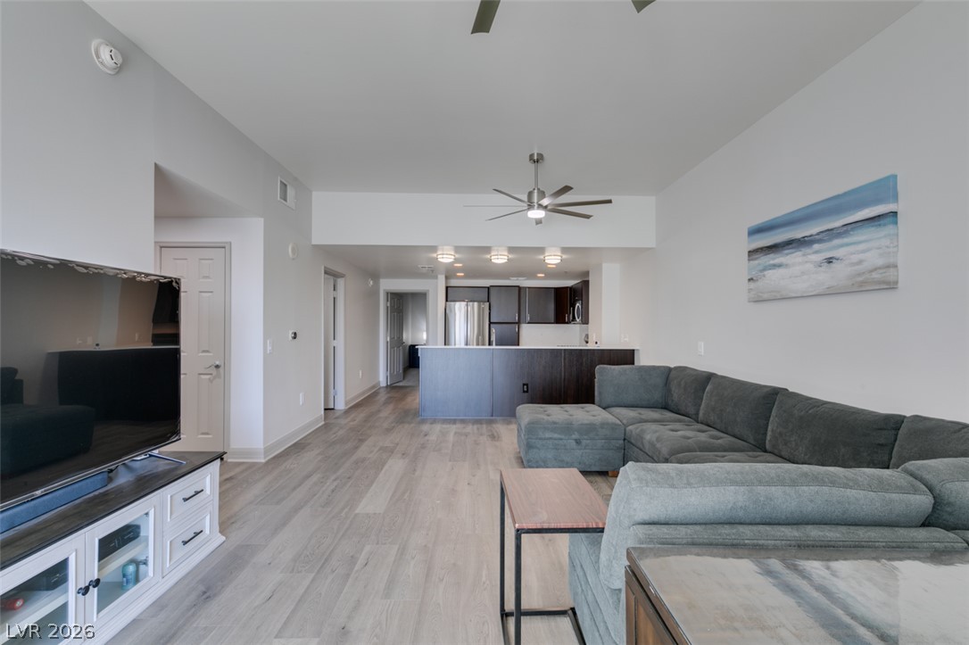 150 Las Vegas Boulevard 1008 Property Photo 21