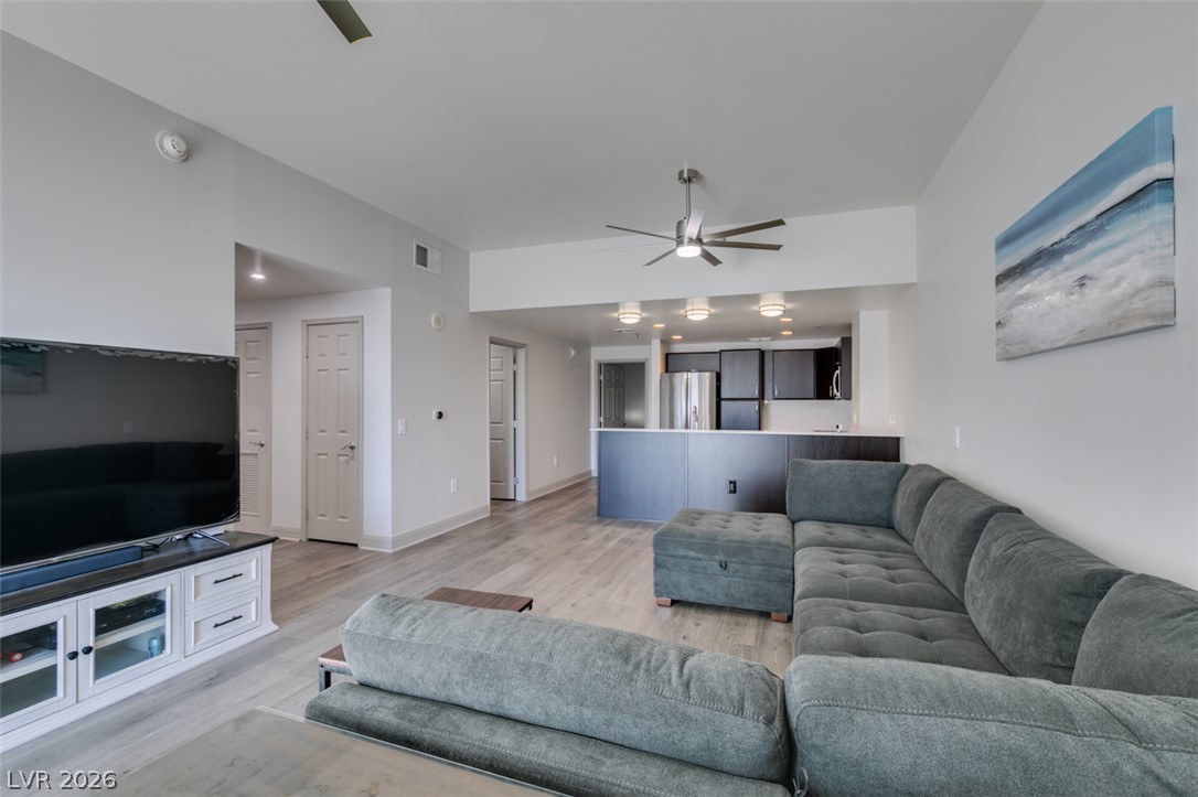 150 Las Vegas Boulevard 1008 Property Photo 22