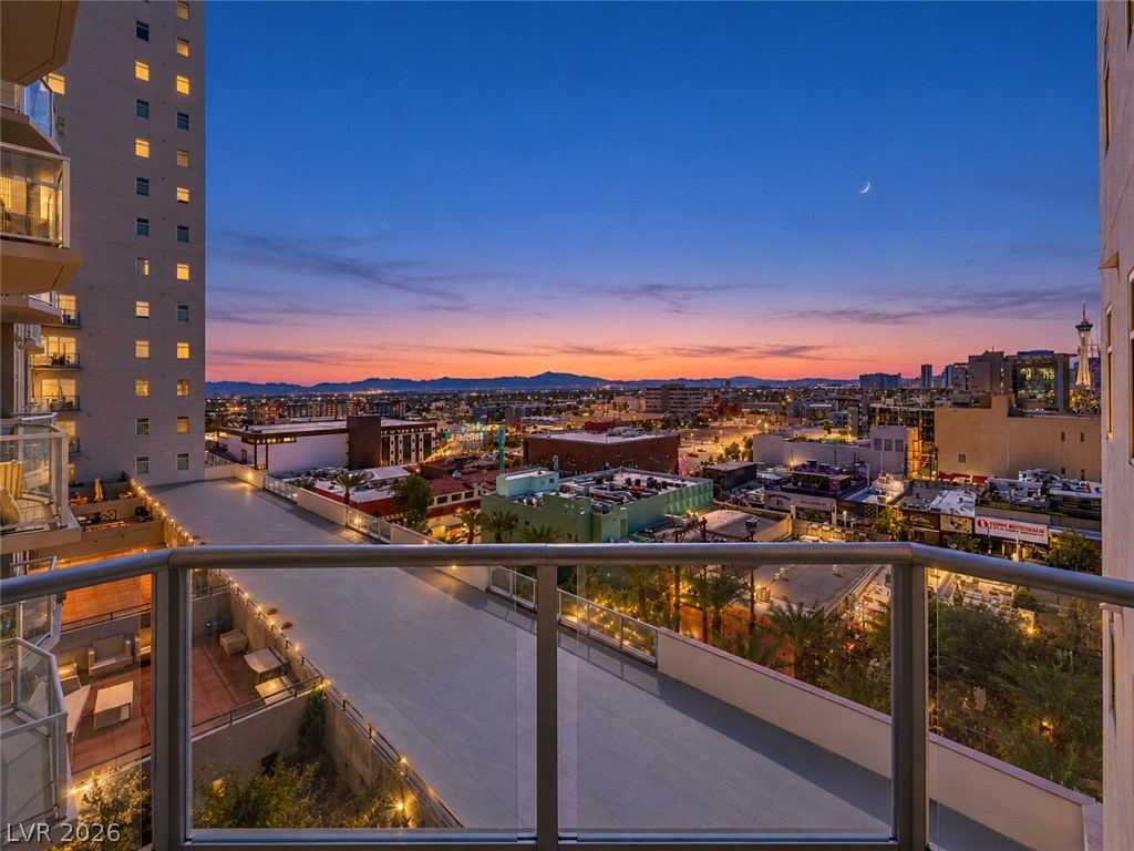 150 Las Vegas Boulevard 1008 Property Photo 37