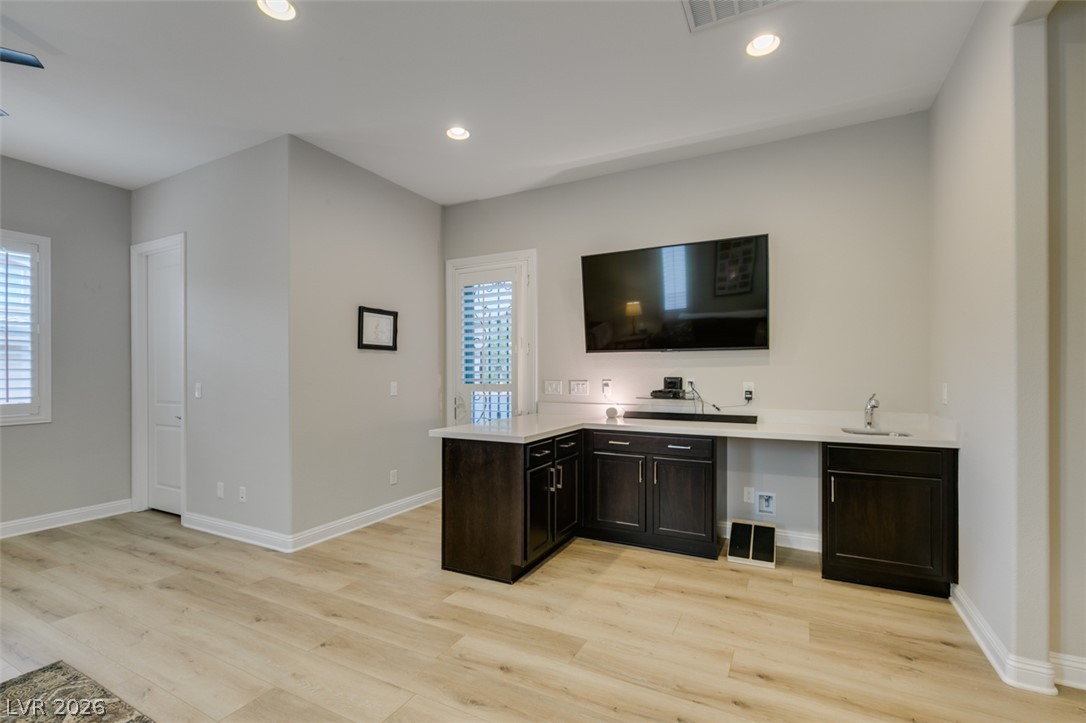 7326 Winesburg Street Property Photo 43