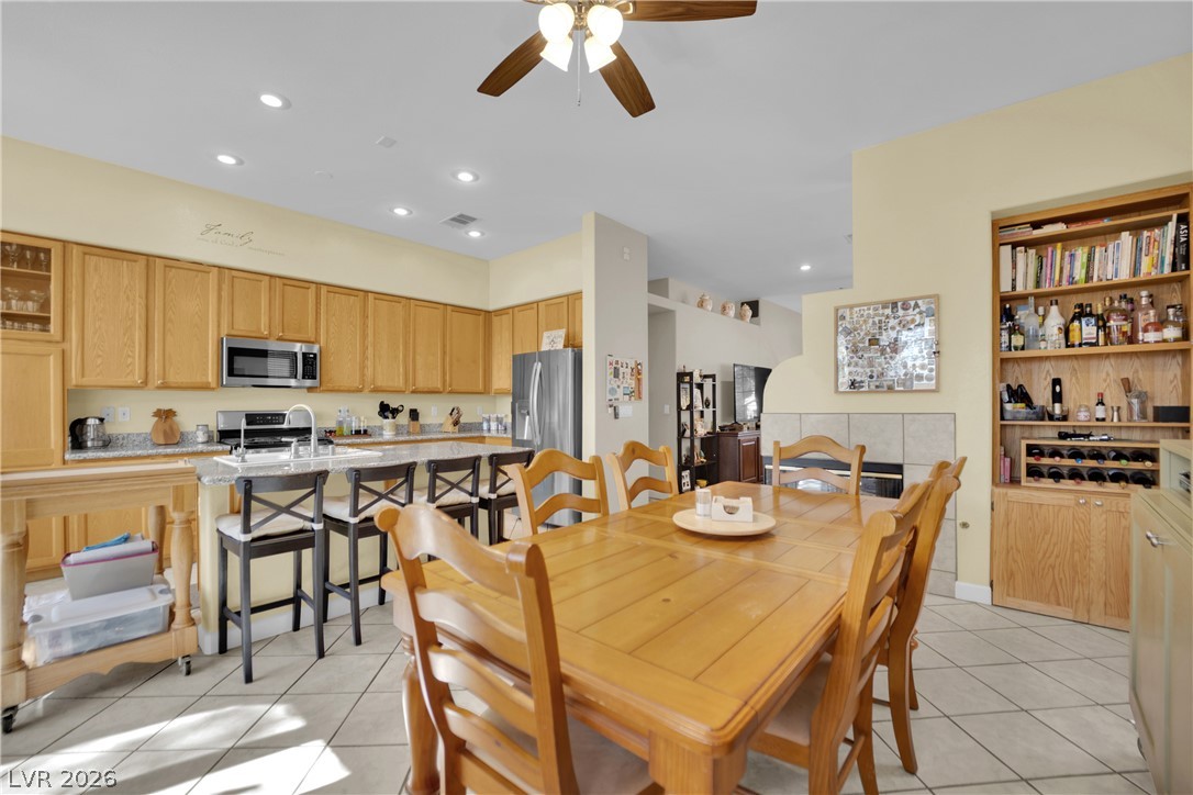 10133 Snow Crest Place Property Photo 7