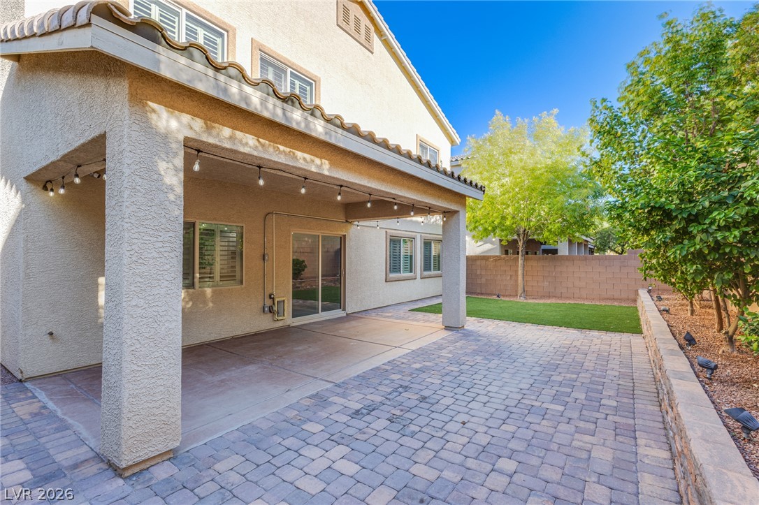 8121 Crushed Velvet Place Property Photo 3
