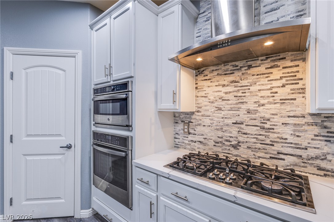 8121 Crushed Velvet Place Property Photo 12
