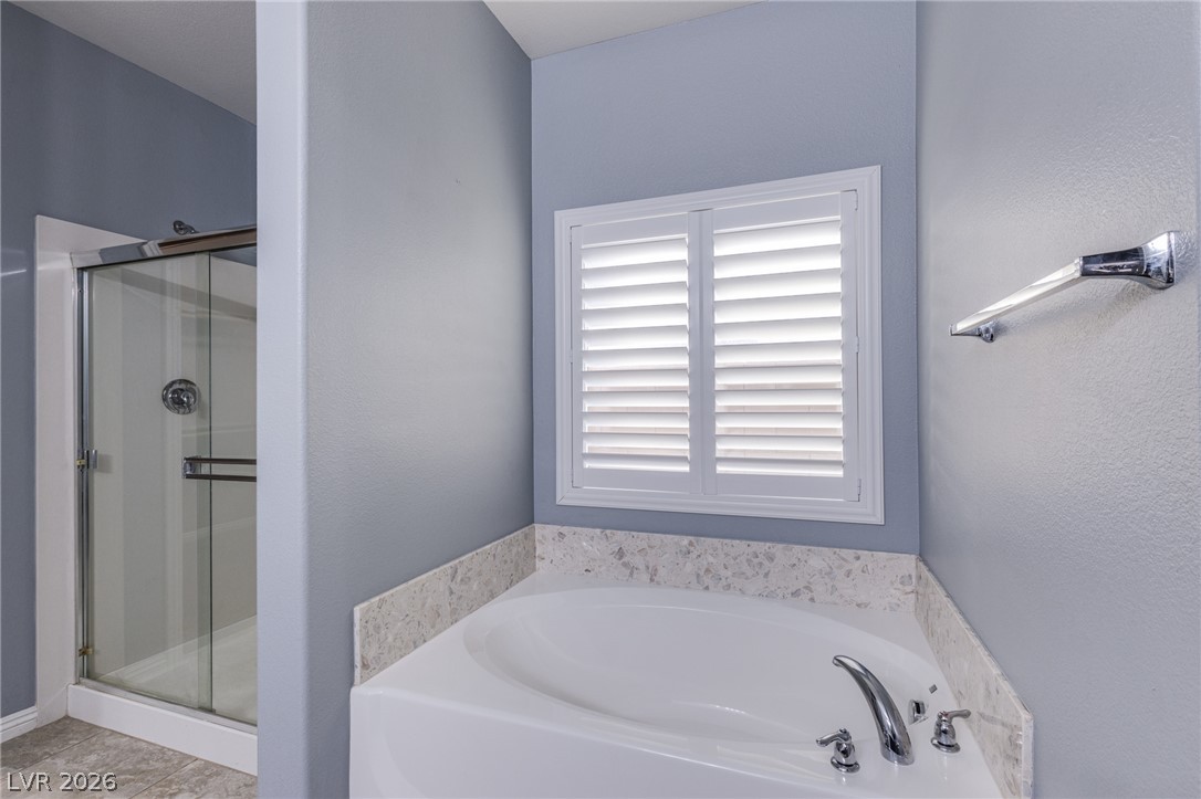8121 Crushed Velvet Place Property Photo 21