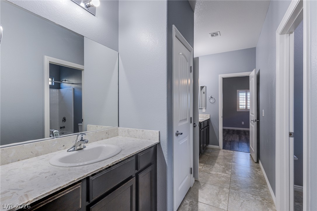 8121 Crushed Velvet Place Property Photo 40