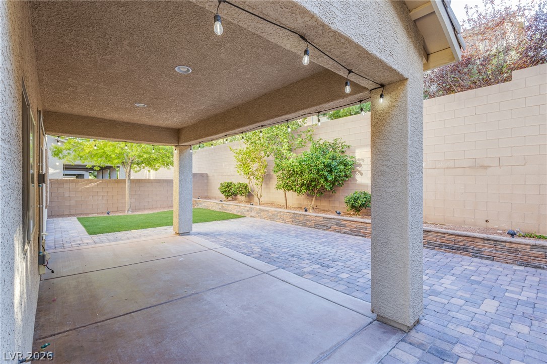 8121 Crushed Velvet Place Property Photo 48