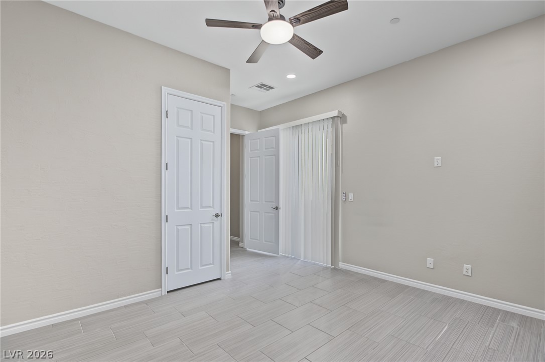 2822 Poseidon Shore Avenue Property Photo 22