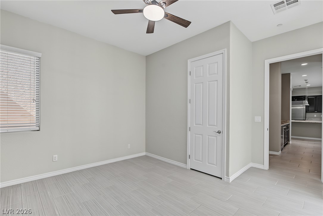 2822 Poseidon Shore Avenue Property Photo 23