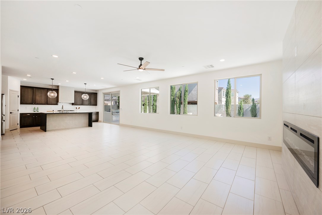 2430 Quiet Ode Street Property Photo 14