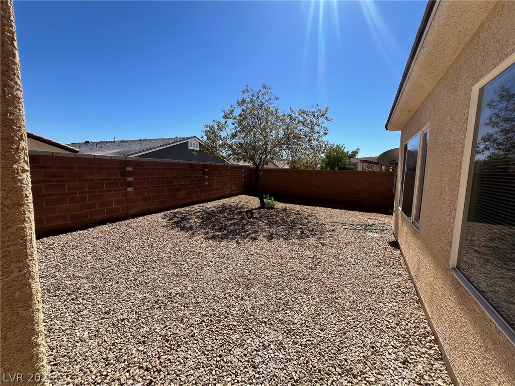 7532 Homing Pigeon Street Property Photo 32