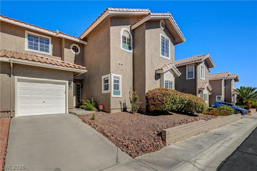 9266 Isleta Court Property Photo 1