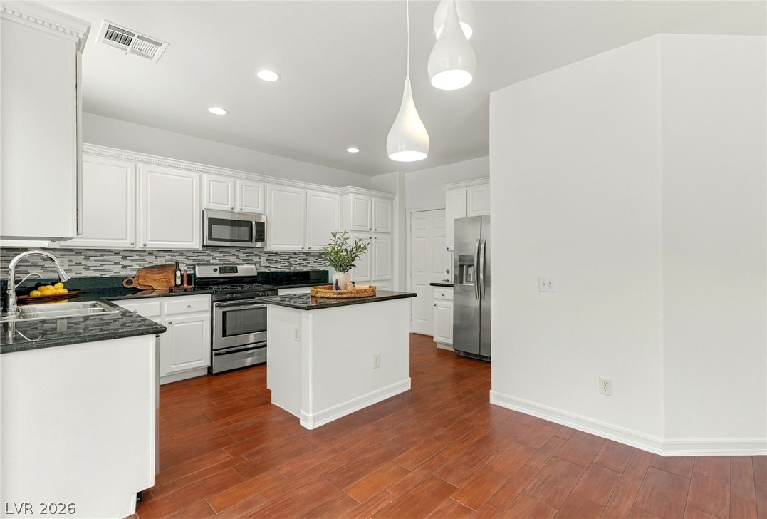 11028 Santorini Drive Property Photo 14
