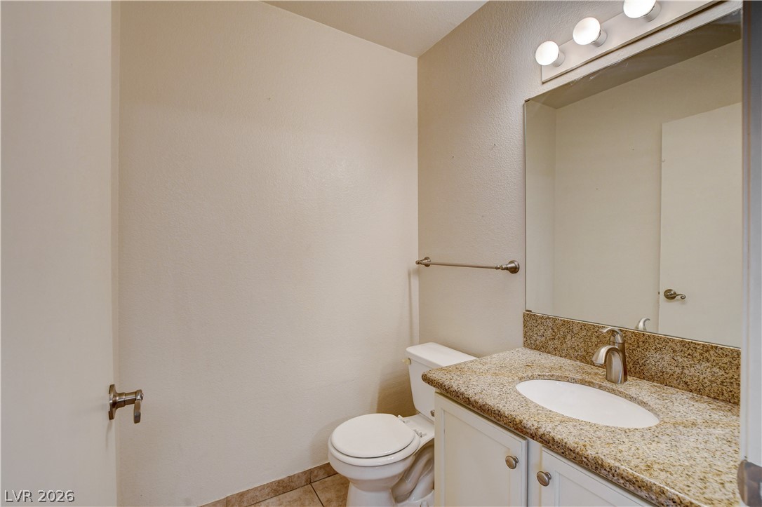 1925 Hodgenville Street 104 Property Photo 12