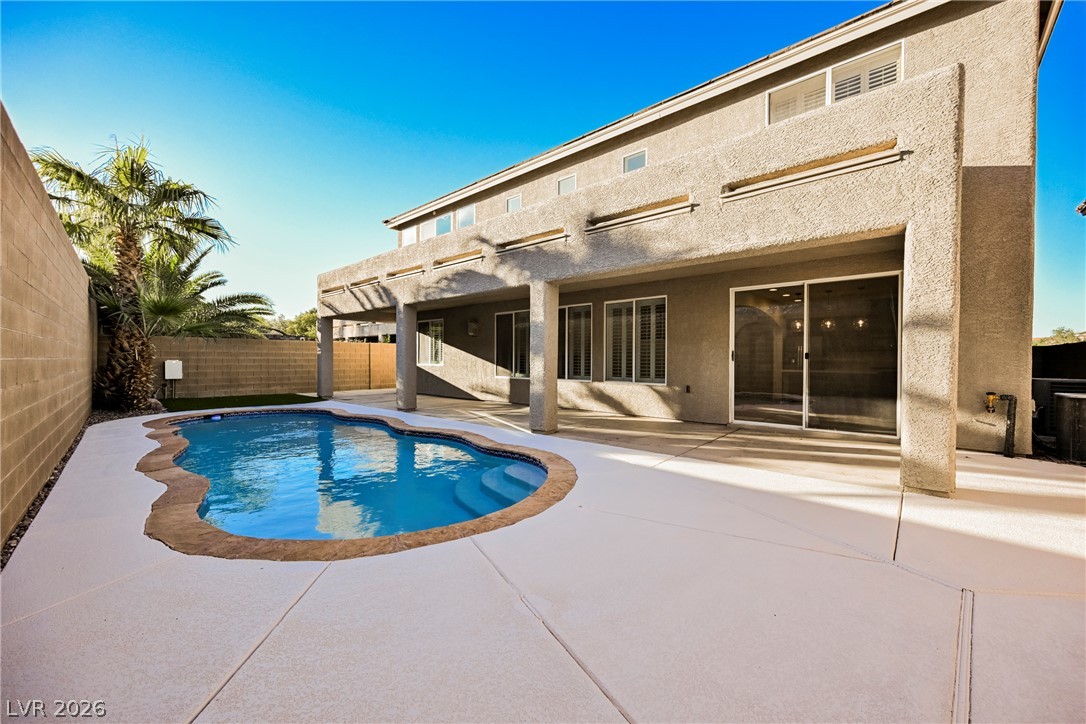 733 Blue Crystal Creek Road Property Photo 1