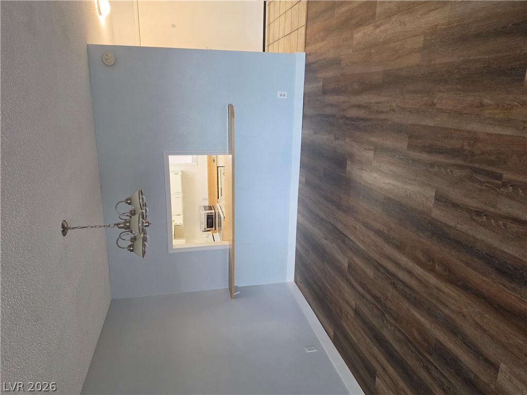1729 Jupiter Court B Property Photo 17