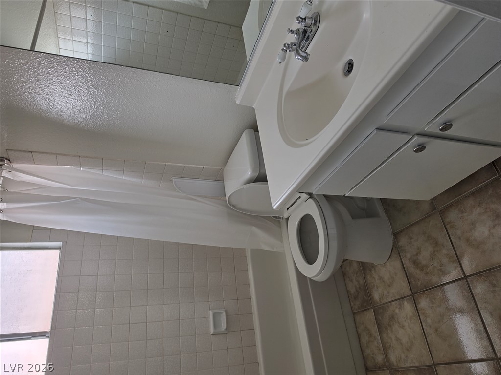 1729 Jupiter Court B Property Photo 23