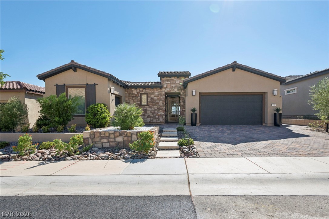 128 Mirage View Drive Property Photo 7