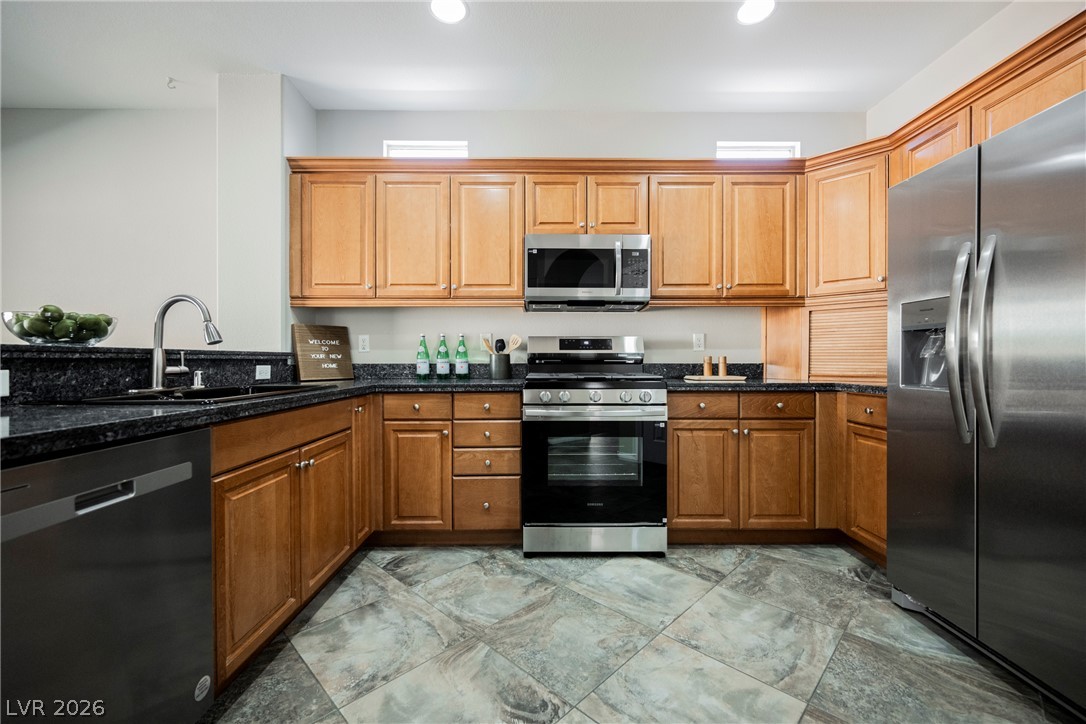 7960 Granite Walk Avenue Property Photo 11