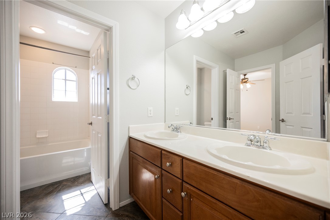 7960 Granite Walk Avenue Property Photo 19