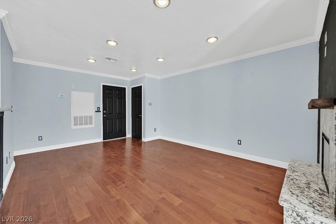 3150 Soft Breezes Drive 1169 Property Photo 5