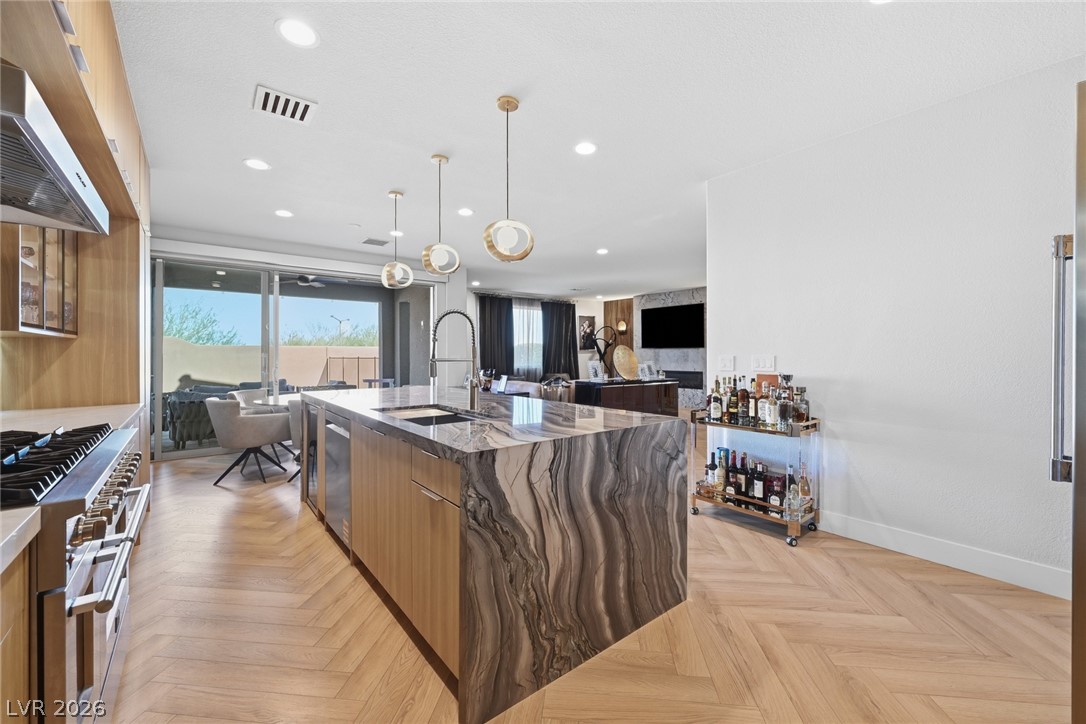 10470 Dove Meadow Way Property Photo 15