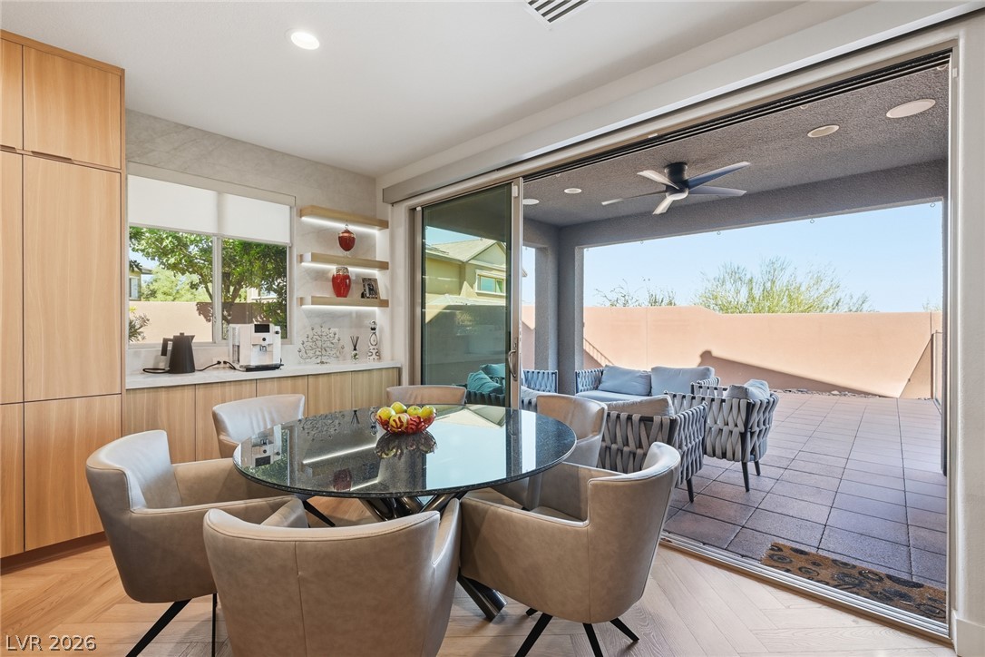 10470 Dove Meadow Way Property Photo 21