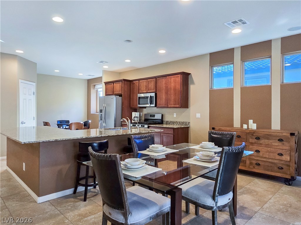 2110 Hunt Woods Court Property Photo 15