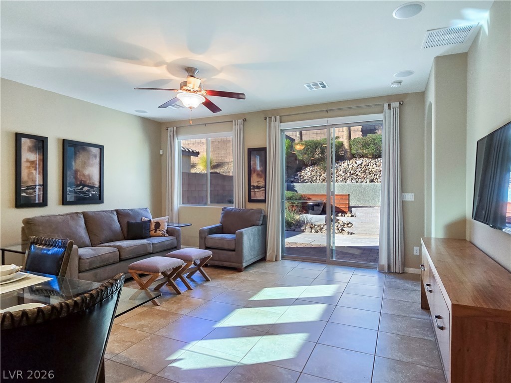 2110 Hunt Woods Court Property Photo 19