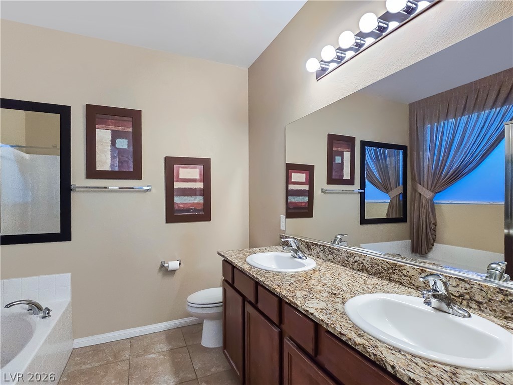 2110 Hunt Woods Court Property Photo 31