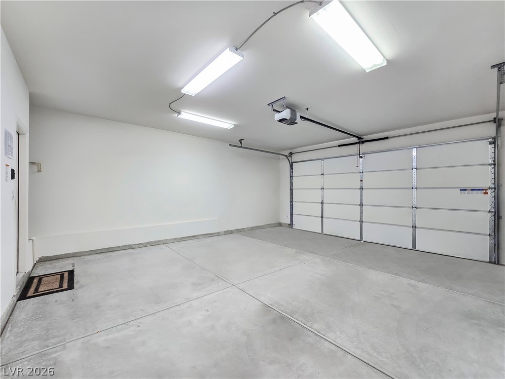 2110 Hunt Woods Court Property Photo 34