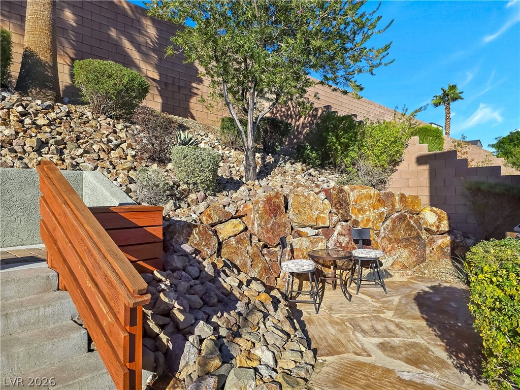 2110 Hunt Woods Court Property Photo 39