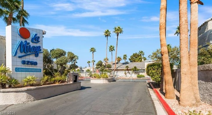 6250 West Flamingo Road 139 Property Photo 2