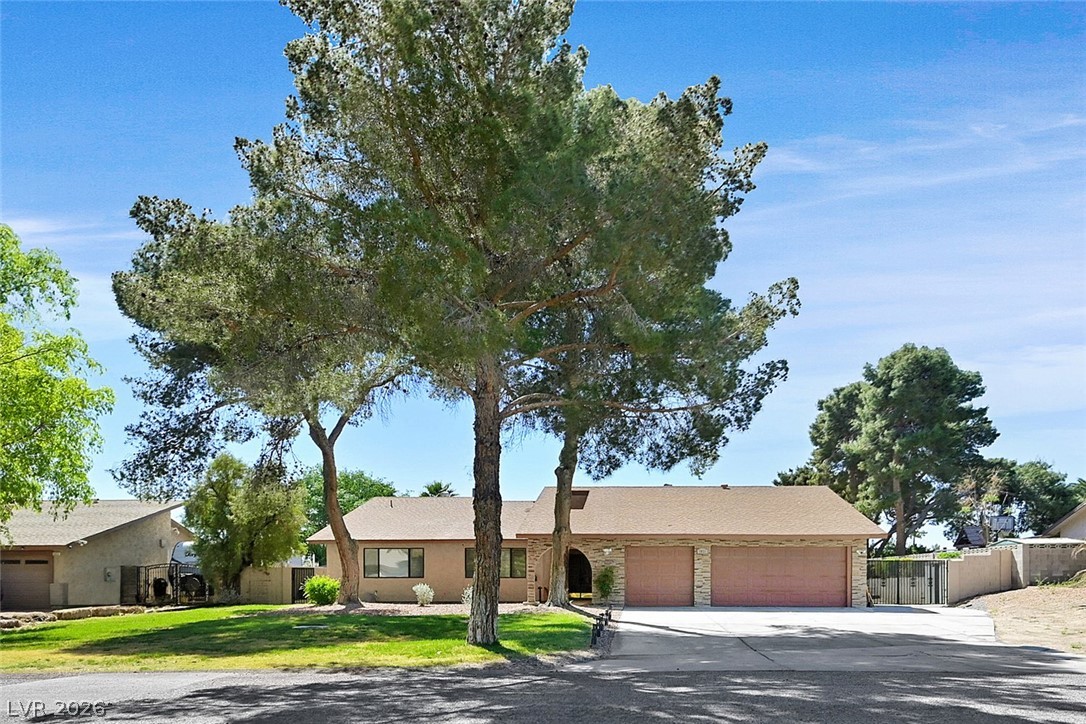1021 Jimmy Circle Property Photo 1