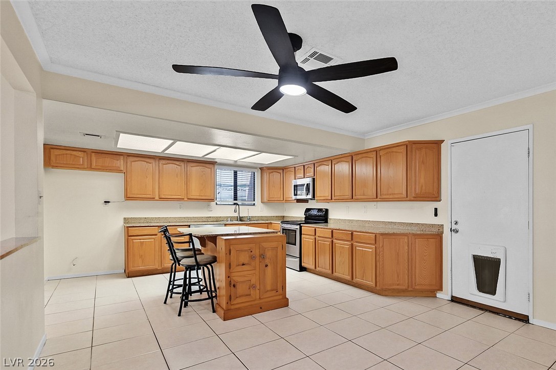 1021 Jimmy Circle Property Photo 11