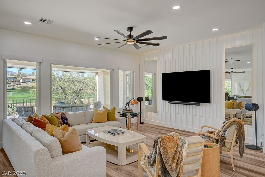 5043 Pensier Street Property Photo 14