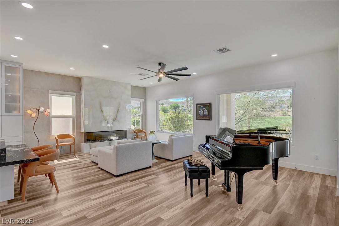 5043 Pensier Street Property Photo 25
