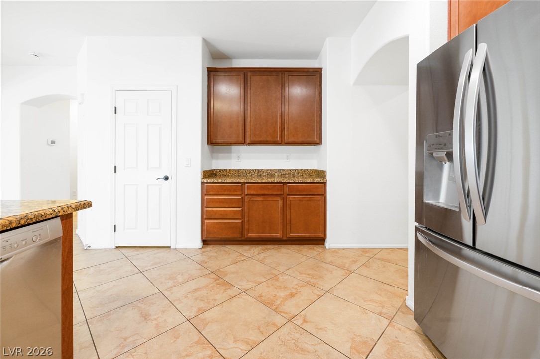 865 Maybole Avenue Property Photo 13