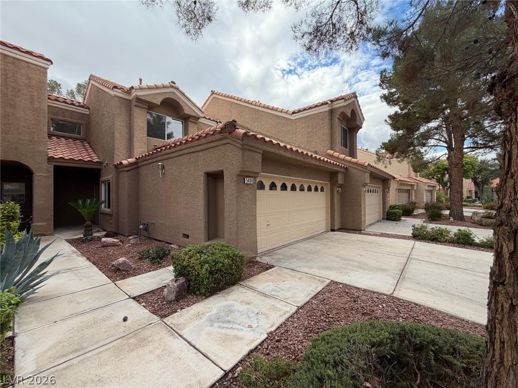 5404 La Patera Lane