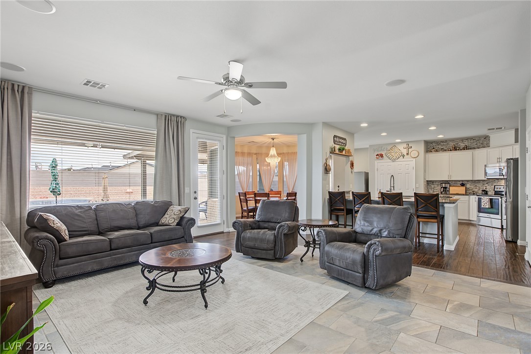 1532 Paintbrush Way Property Photo 11