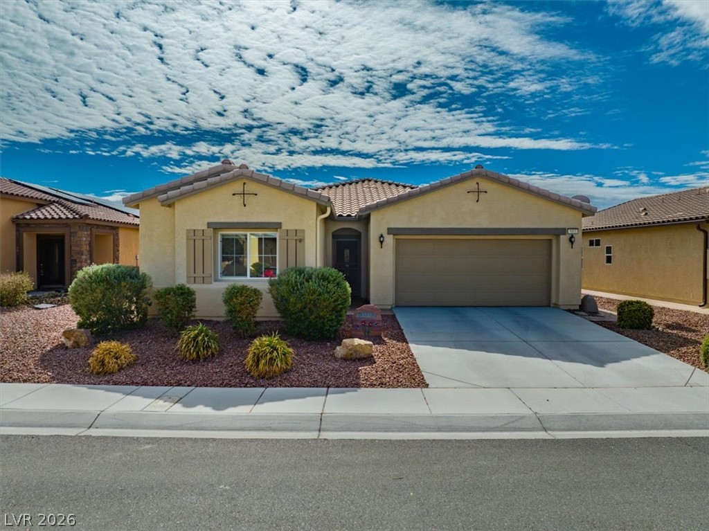5001 East Monte Penne Way Property Photo 1