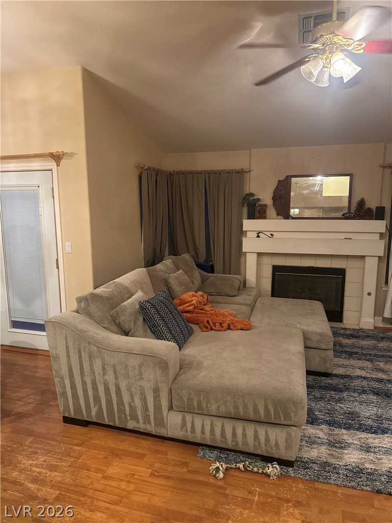4405 Inez Drive Property Photo 1