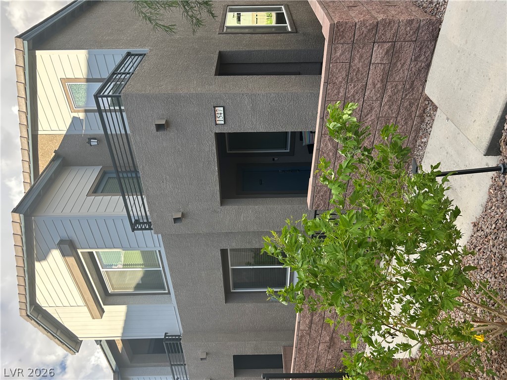 1547 Eva Crossing Place Property Photo 1